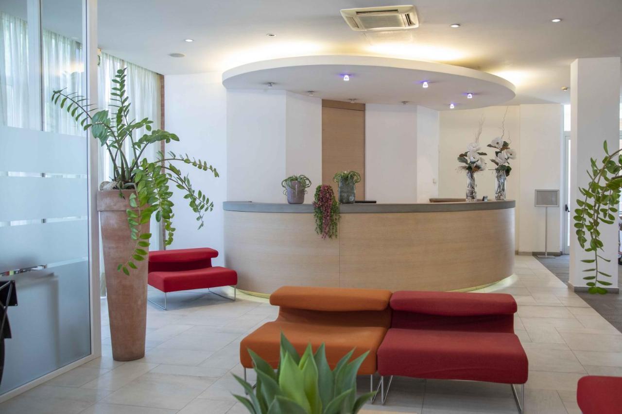 Hotel Remilia Reggio Emilia Exterior photo